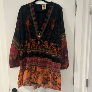 Farm Rio print v neck dress, long sleeves